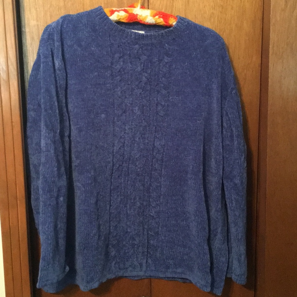 Like new sweater